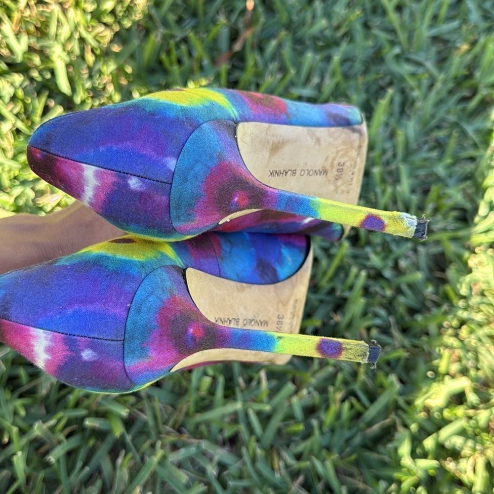 Manolo Blahnik Multicolor Women's Shoes Tie Dye Heels - Like New Size 38 1/2 - Picture 5 of 5